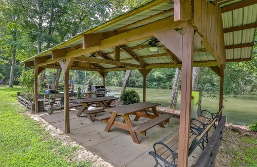 Mineral Bluff Cabina | Toccoa River Lodge | Mineral Bluff, Ga