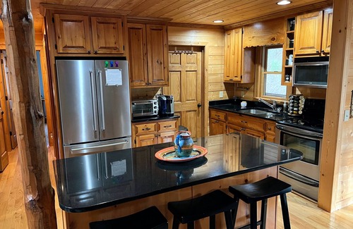 Mineral Bluff Casa | Toccoa Riverfront Retreat - Cabin on private Toccoa river shoreline