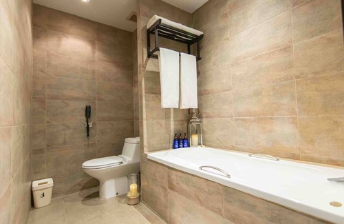 Nai Mueang Hotel | Tohsang Heritage Ubon Ratchathani Hotel
