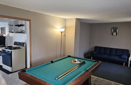 Toledo Casa | Toledo Airport hwy County casa