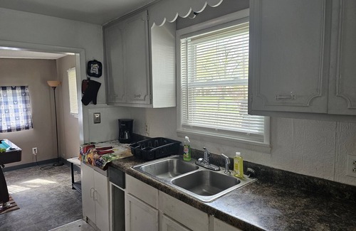 Toledo Casa | Toledo Airport hwy County casa