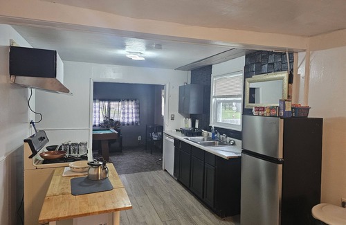 Toledo Casa | Toledo Airport hwy County casa