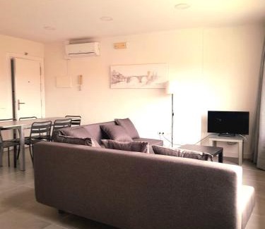 Provincia de Toledo Apartamento | TOLETUM low cost LOFTS diáfanos o 2dormitorios PARKING Municipal Gratis al aire libre a 100m