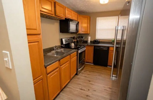 Elsmere Casa | Tollgate · 7602 Tollgate Ct, Florence