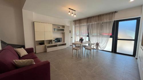 Saronno Apartamento | Tolstoi 13
