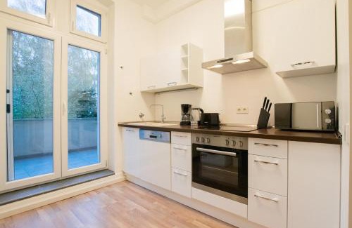 Gerresheim Apartamento | Tolstov Apartments - 1 or 3 Room Apartments - 20 Min Messe DUS and Old Town DUS