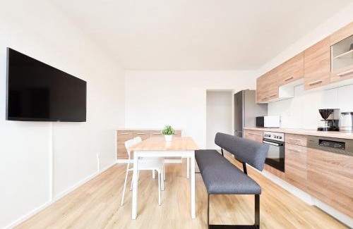 Krefeld Apartamento | Tolstov Apartments - 2 Room Apartment - 25 Min to Messe DUS