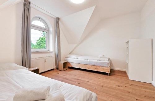 Alt-Hamborn Apartamento | Tolstov Apartments - 3 and 4 Room Apartments