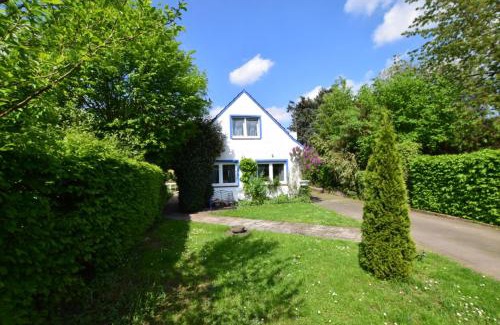Buderich Apartamento | Tolstov Apartments - 3 Room Apartments with Garden - 20 Min Messe DUS & Airport DUS