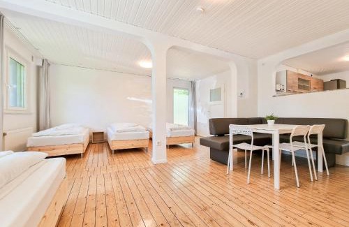 Buderich Apartamento | Tolstov Apartments - 3 Room Apartments with Garden - 20 Min Messe DUS & Airport DUS
