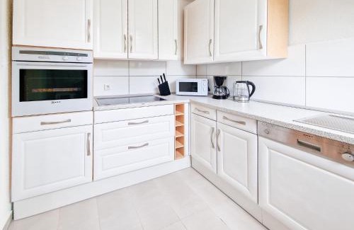 Neuenkamp Apartamento | Tolstov Apartments - 4 Room Apartments - 30 Min Messe DUS