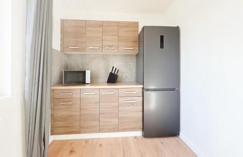 Heiligenhaus Apartamento | Tolstov Apartments - Monteurwohnung - 3 Schlafzimmer - Esszimmer - Küche - Waschmaschine - 25 Min zur Messe DUS