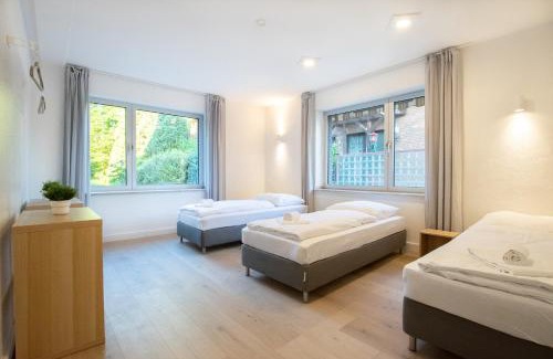 Rhein-Erft-Kreis District Apartamento | Tolstov House - Freistehendes 9 Zimmer Haus mit großem Garten