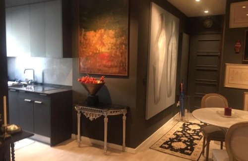 Santa Isabel Casa | Tomás House