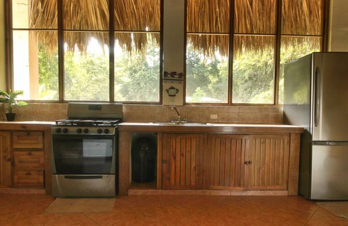 Livingston Casa | Tom's Paradise: River Front View, piscina privada + WiFi gratis