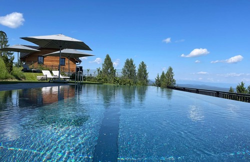 Albeck Casa | Tomtegl-Bergchalet No.8 mit Privatsauna, Infinitypool, Kamin, Fitnessraum, 1500m Seehöhe