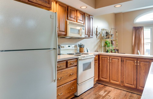 Tonawanda Apartamento | Tonawanda Vacation Rental ~ 13 Mi to Niagara Falls