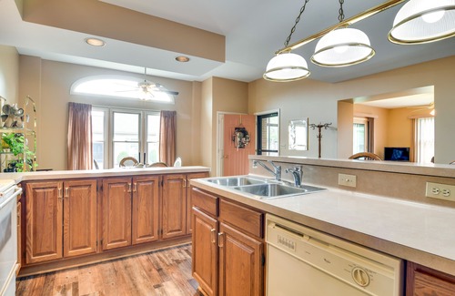 Tonawanda Apartamento | Tonawanda Vacation Rental ~ 13 Mi to Niagara Falls