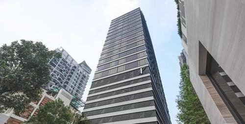 Ekkamai Apartamento | Tonglor Ekkamai Sky Pool & Gym 1BR Free Airport Pick Up