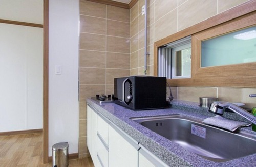 Mulgae Casa | Tongyeong Chuckpo Sunshine Pension