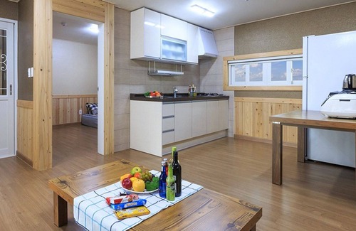 Mulgae Casa | Tongyeong Healing Pension