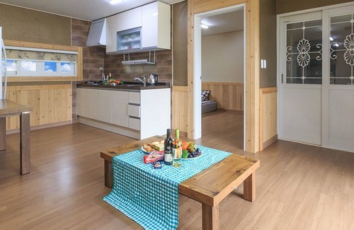 Mulgae Casa | Tongyeong Healing Pension
