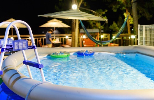 Pinari-gol Condominio | Tongyeong Honey Spa Pension