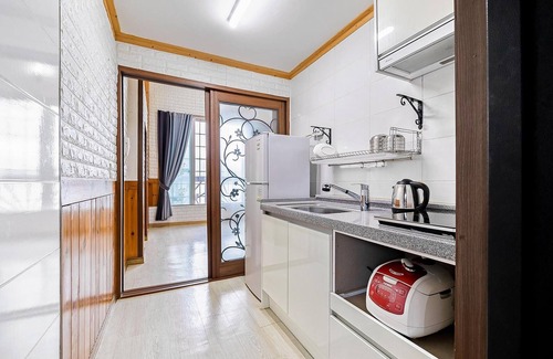Tongyeong Casa | Tongyeong Hwanggeumbada Pension
