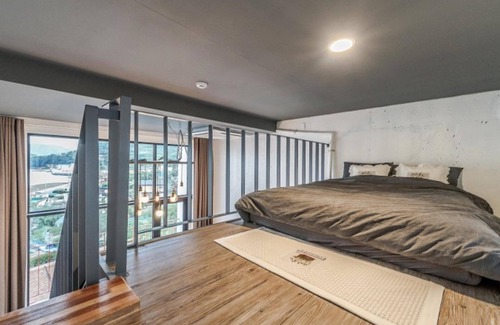 Wikkujip Casa | Tongyeong Kkotdam Pension