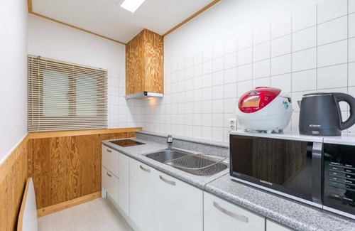 Tongyeong Casa | Tongyeong Saryangdo Don Quixote Pension
