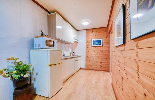 Yongnam-myeon Casa | Tongyoung Mongdolhouse Pension