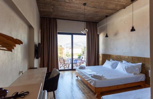 Himare Hotel | Toni Retzo Rooms