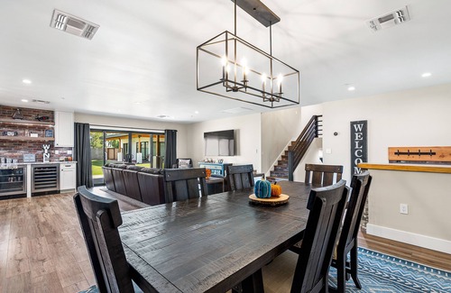 Scottsdale Highlands Five Casa | TONS OF SPACE, HEATED POOL, PETS WELCOME, HOME GYM, CLOSE TO EVERYTHING!