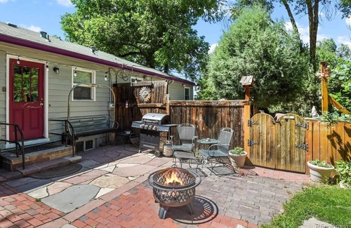 Littleton Casa | Tons of Trails! Red Rocks close! Huge patio area for relaxation and entertaining
