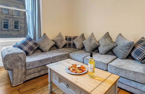Leith Casa | Tony Asga - Jasmine Apartment