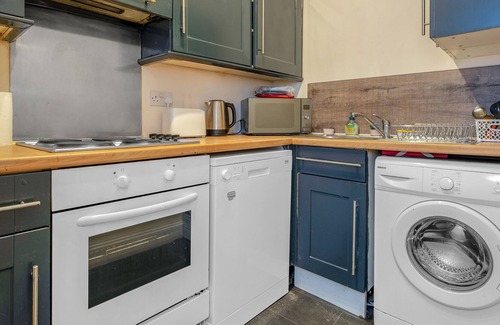 Leith Casa | Tony Asga - Jasmine Apartment