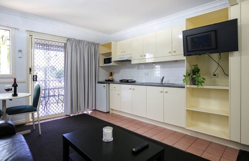 Toowong Hotel | Toowong Central Motel Apartments