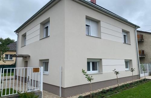 Keszthely Apartamento | Topáz Apartmanházak Keszthely