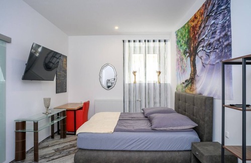 Enns Cama Y Desayuno | TOP 1 Doppelzimmer - Plaza Cafe & Bar