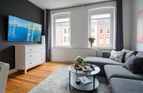 Mitte Apartamento | TOP 2 Zimmer Altbauwohnung in Kiel Mitte 24-7 Check In