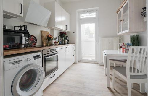 Mitte Apartamento | TOP 2 Zimmer Altbauwohnung in Kiel Mitte 24-7 Check In