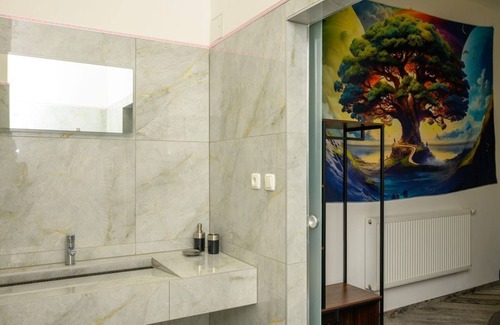 Enns Cama Y Desayuno | TOP 3 Double room - Plaza Cafe & Bar