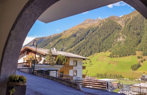 Ischgl Apartamento | Top 6 (Panorama) by Interhome