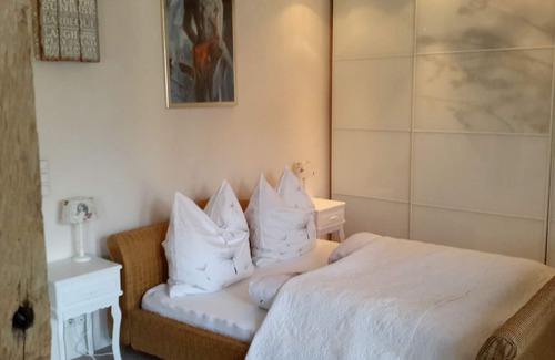Bad Pyrmont Villa | Ubicación central superior, hasta 6 personas para sentirse bien, belleza y bienestar en la casa