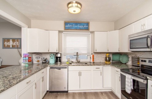 Dayton Casa | Top Dayton Listing! 5 min to WPAFB, AF Museum, UD!