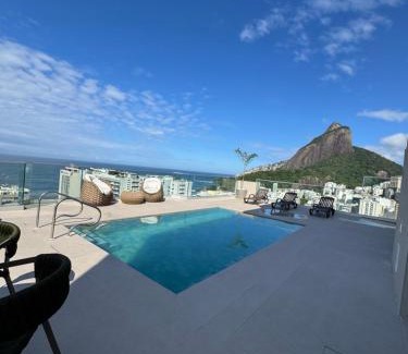 Leblon Apartamento | Top Flat Leblon, Rooftop Pool, Gym, Sauna, Vista Mar e Dois Irmãos
