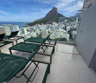 Leblon Apartamento | Top Flat Leblon, Rooftop Pool, Gym, Sauna, Vista Mar e Dois Irmãos