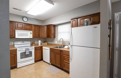 Lakeland Condominio | Top Floor 2Bd 2Bath Condo at Lighthouse Landing!
