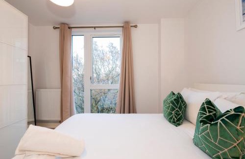 Whittington Apartamento | Top Floor Apartment 2 Mins to Train Station, Near London Museum