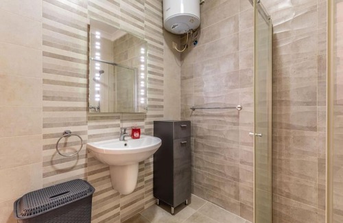 Marsaxlokk Apartamento | Top floor apt - Minutes walk to the seafront
